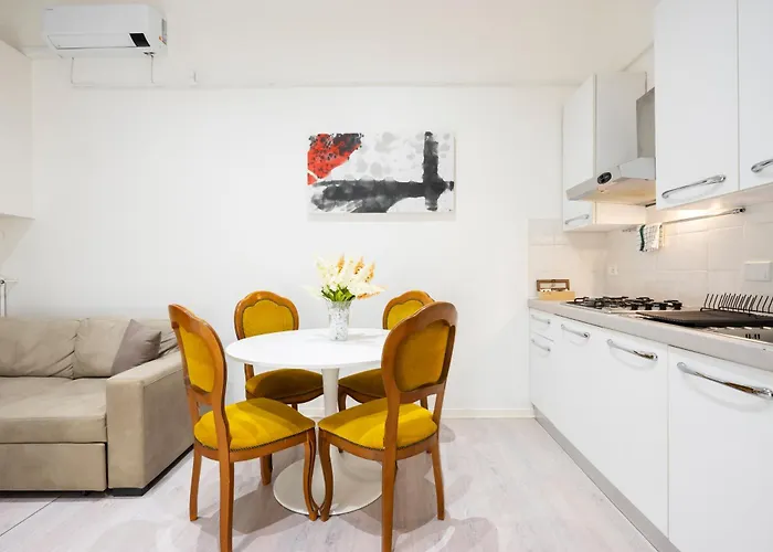 Ponte Vecchio Con Posto Auto Su Richiesta Apartment *