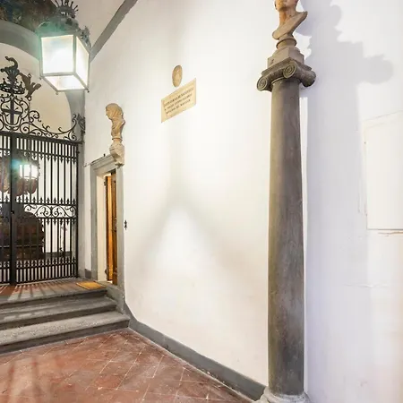 Lägenhet Ponte Vecchio Con Posto Auto Su Richiesta Florens
